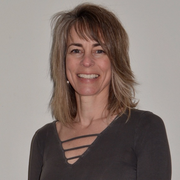 Meet your Posher, Amy - Picture 1 of 1